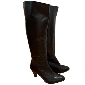 80s BLACK LEATHER KNEE HIGH BOOTS W 3.25" PUMP HEEL QUIET LUXURY BRUNO MAGLI 7.5